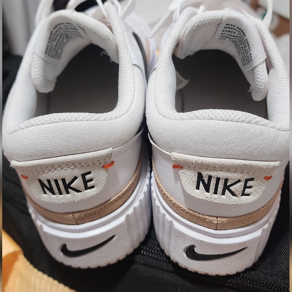 Nike Court Legacy Lift Women's - White Hemp